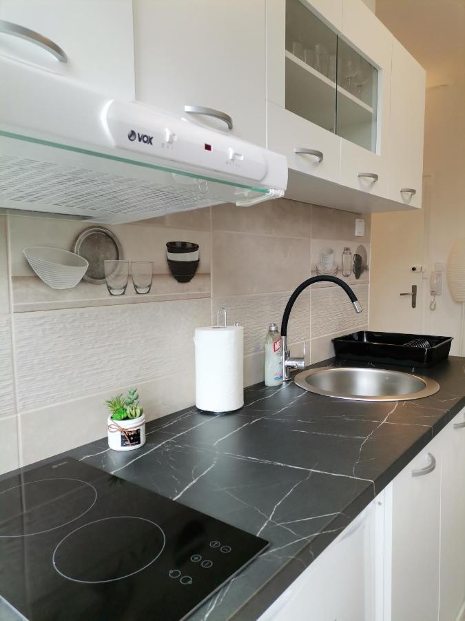 סומבור Apartman Maki מראה חיצוני תמונה